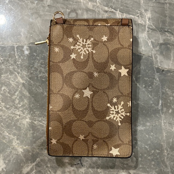 Coach Wallet in Snowflake Pattern - Picture 3 of 7